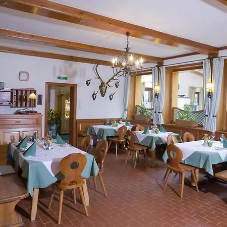 Engelhof Πανσιόν 3*