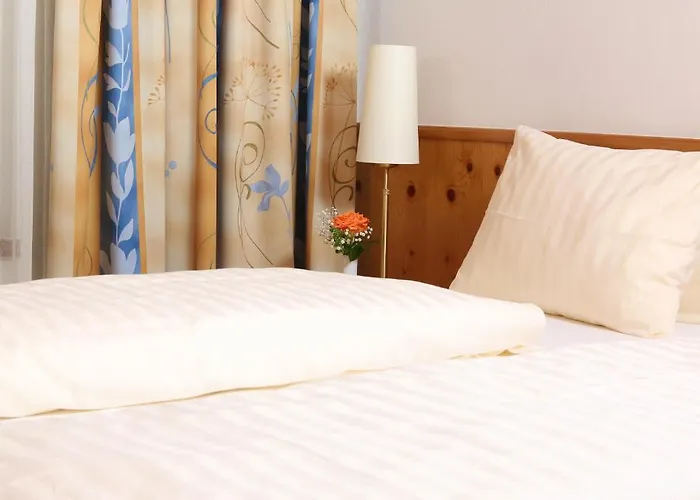 Gasthof Engelhof Guest house Gmunden